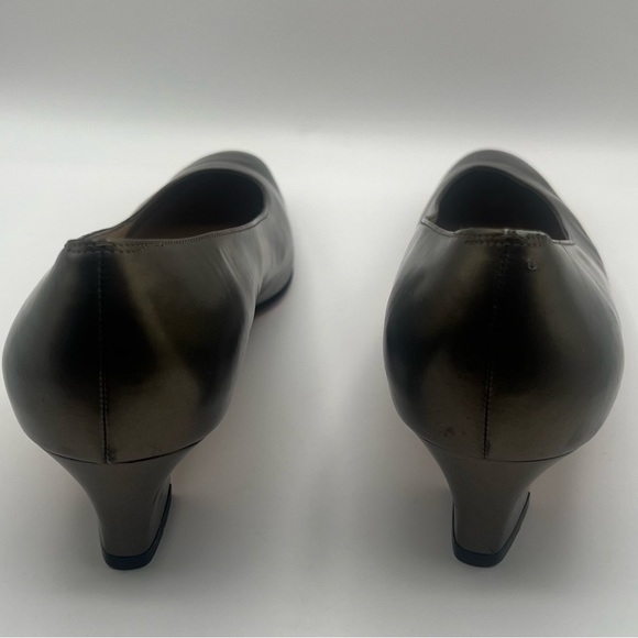 Salvatore Ferragamo Kitten Heels - Picture 5 of 6